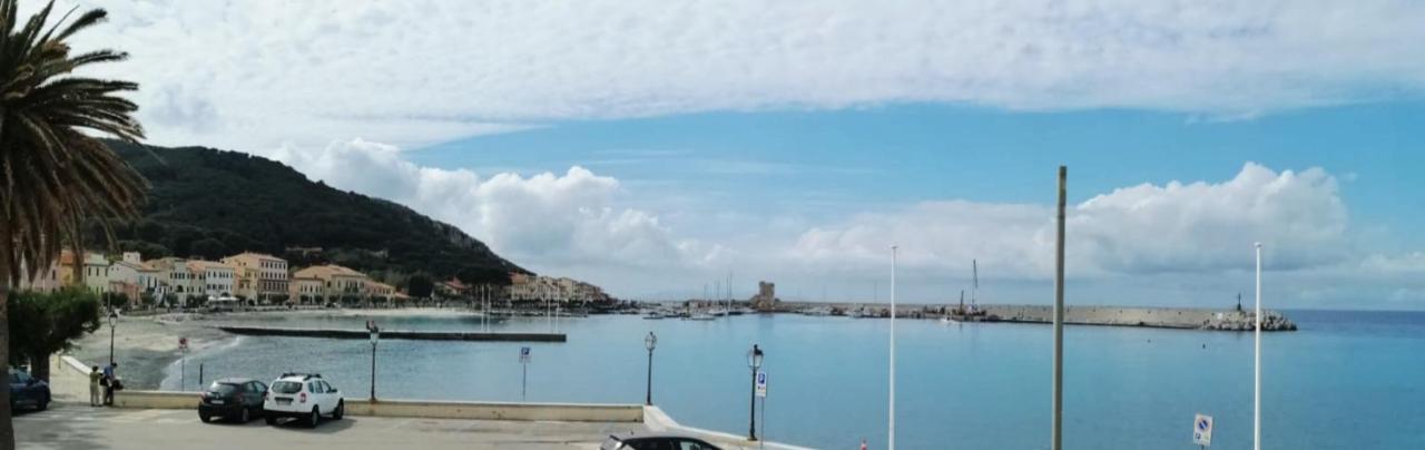 La Casina Di Alice Appartement Marciana Marina  Buitenkant foto