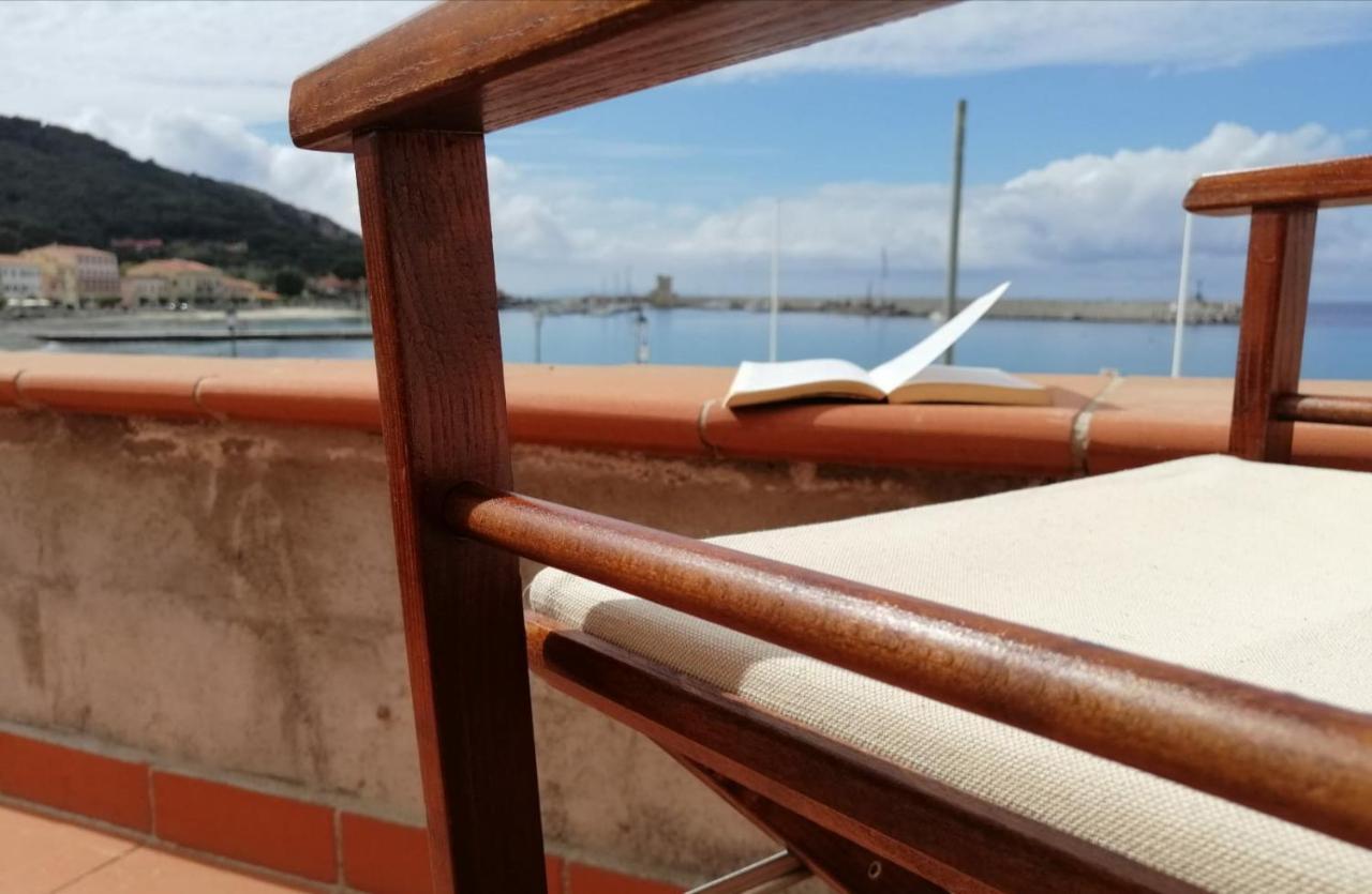La Casina Di Alice Appartement Marciana Marina  Buitenkant foto